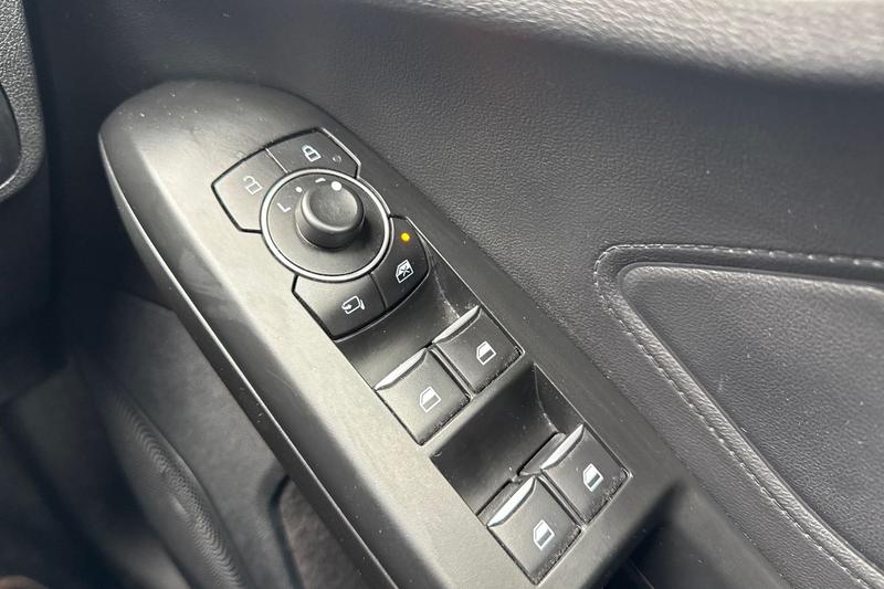 Used Ford Focus 2023 for sale - 78095148: Photo 16