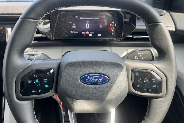 Used Ford Explorer 2024 for sale - 76277259: Photo 12