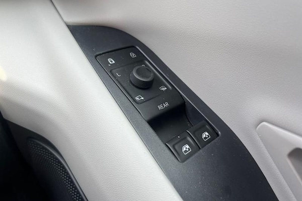 Used Ford Explorer 2024 for sale - 76277259: Photo 16