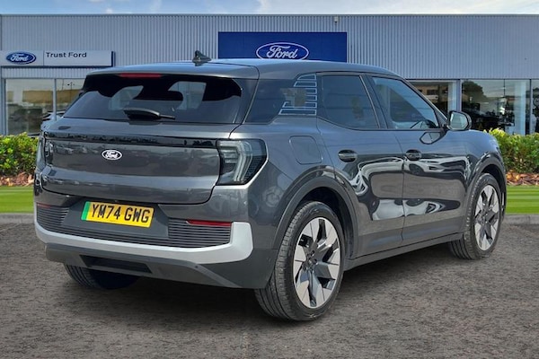 Used Ford Explorer 2024 for sale - 76277259: Photo 4