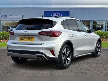 Used Ford Focus 2023 for sale - 77106510: Photo