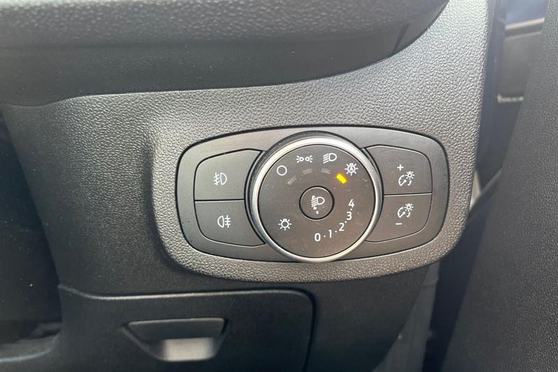 Used Ford Fiesta 2019 for sale - 76862510: Photo 28