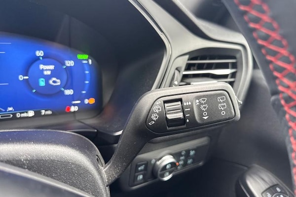 Used Ford Kuga 2023 for sale - 76285385: Photo 15