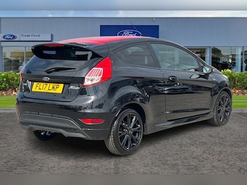 Used Ford Fiesta 2017 for sale - 75561408: Photo