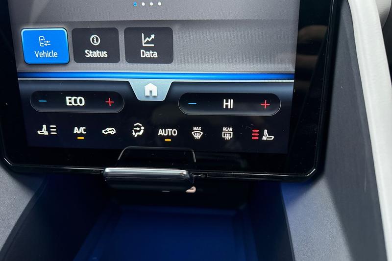 Used Ford Explorer 2024 for sale - 77145263: Photo 24