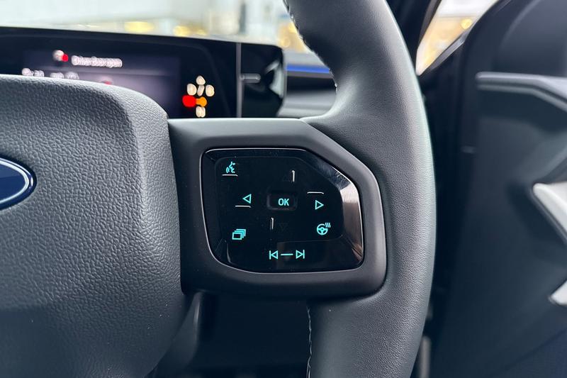 Used Ford Explorer 2024 for sale - 77145263: Photo 29