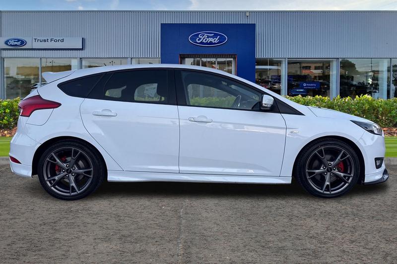 Used Ford Focus 2017 for sale - 77179664: Photo 3