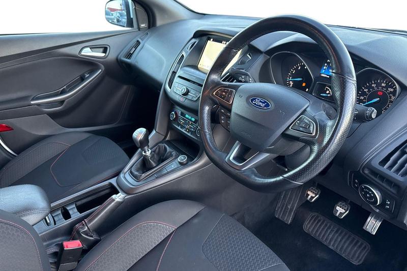 Used Ford Focus 2017 for sale - 77179664: Photo 9