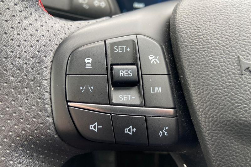 Used Ford Kuga 2025 for sale - 77989053: Photo 27