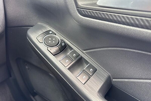 Used Ford Kuga 2024 for sale - 75694645: Photo 16