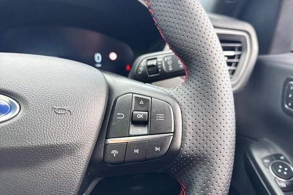 Used Ford Kuga 2024 for sale - 75694645: Photo 30