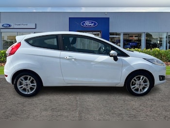 Used Ford Fiesta 2017 for sale - 75561435: Photo