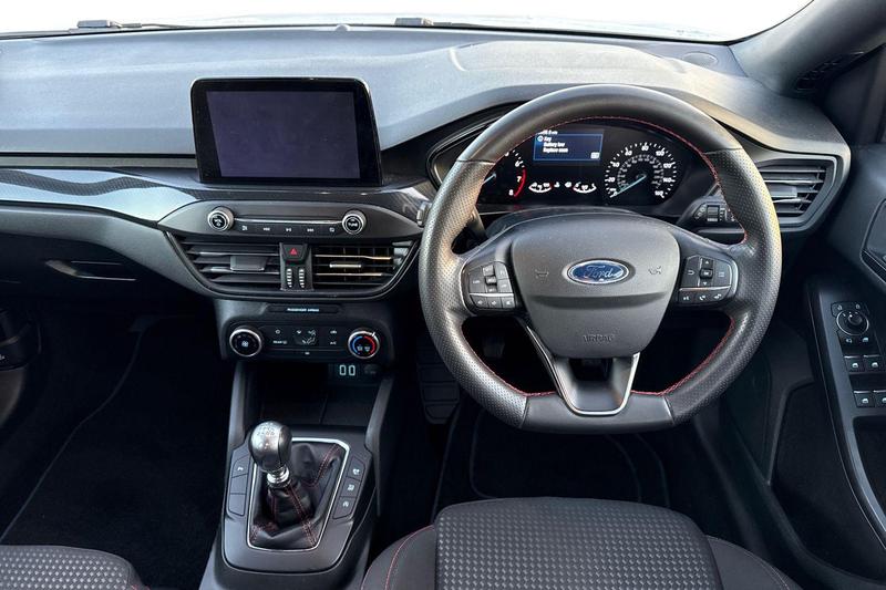 Used Ford Focus 2021 for sale - 76609190: Photo 11
