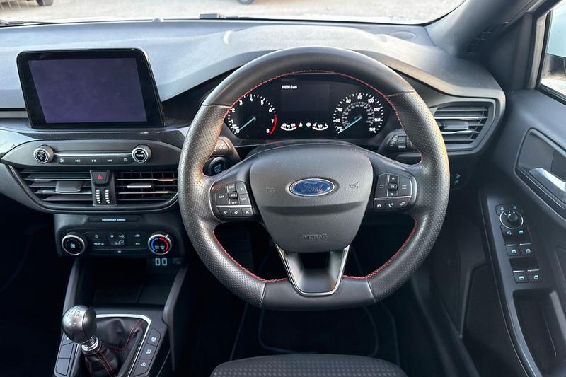 Used Ford Focus 2021 for sale - 76609190: Photo 12