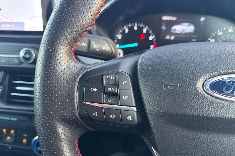 Used Ford Focus 2021 for sale - 76609190: Photo 26