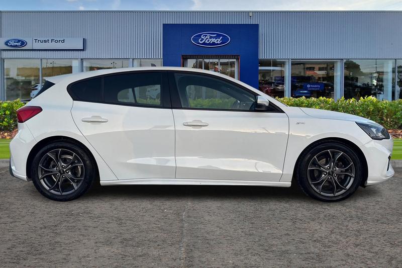 Used Ford Focus 2021 for sale - 76609190: Photo 3