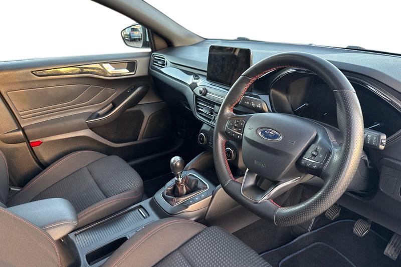 Used Ford Focus 2021 for sale - 76609190: Photo 9