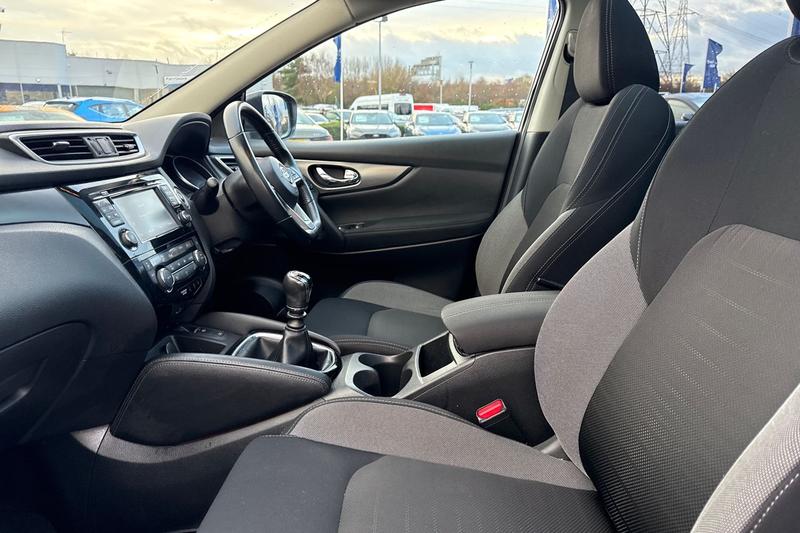 Used Nissan Qashqai 2017 for sale - 76972026: Photo 19
