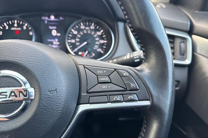 Used Nissan Qashqai 2017 for sale - 76972026: Photo 28