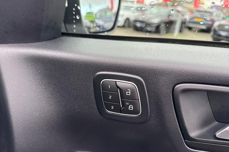 Used Ford Kuga 2025 for sale - 76641089: Photo 25