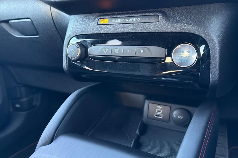 Used Ford Kuga 2025 for sale - 76862504: Photo 26