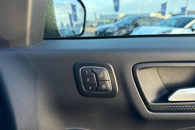 Used Ford Kuga 2025 for sale - 76862504: Photo 30