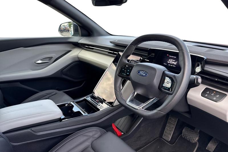 Used Ford Explorer 2024 for sale - 76216574: Photo 9