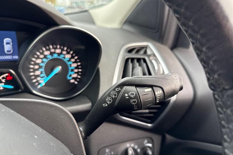 Used Ford Kuga 2015 for sale - 76452972: Photo 15