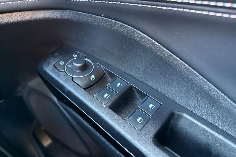 Used Ford Puma 2025 for sale - 76895302: Photo 16