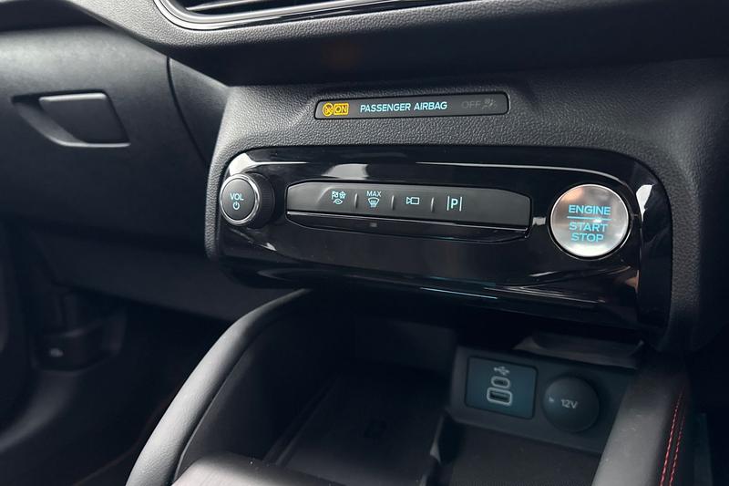 Used Ford Kuga 2025 for sale - 76960897: Photo 27