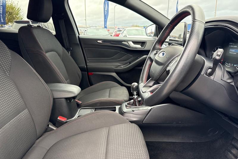 Used Ford Focus 2021 for sale - 76452976: Photo 17