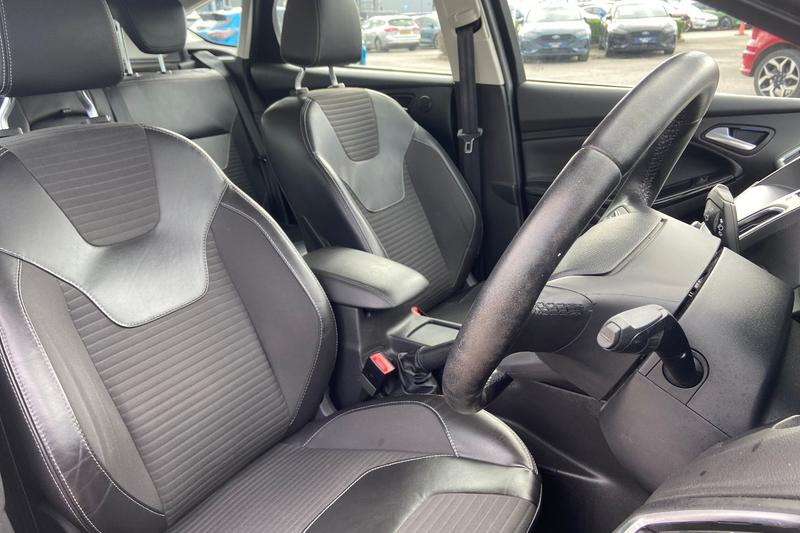 Used Ford Focus 2018 for sale - 77819577: Photo 17