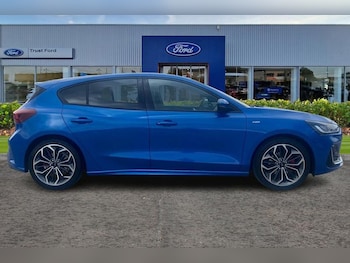 Used Ford Focus 2022 for sale - 79325787: Photo