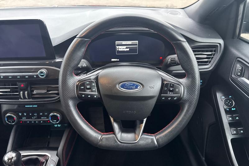 Used Ford Focus 2021 for sale - 77427150: Photo 12