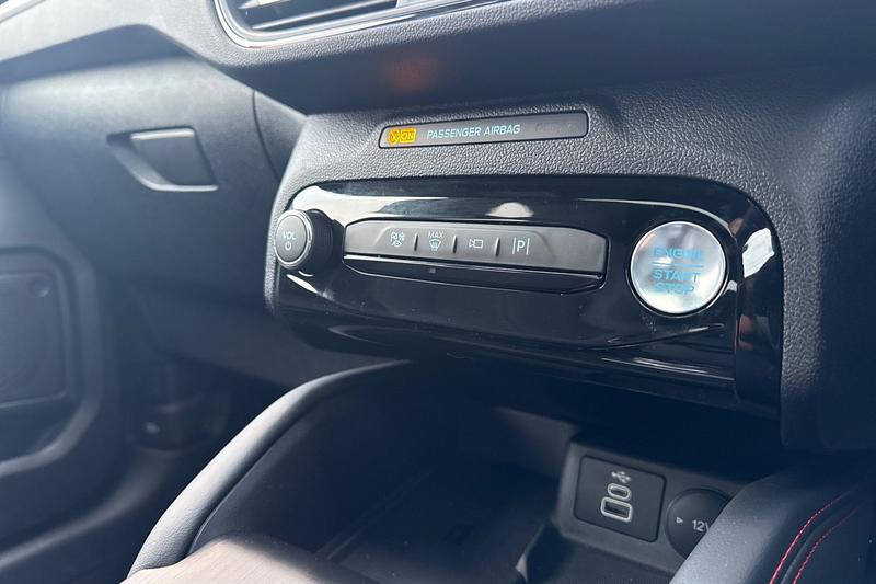 Used Ford Kuga 2025 for sale - 77367742: Photo 30