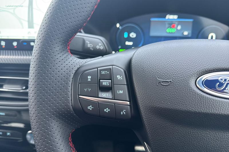 Used Ford Kuga 2025 for sale - 77367742: Photo 31