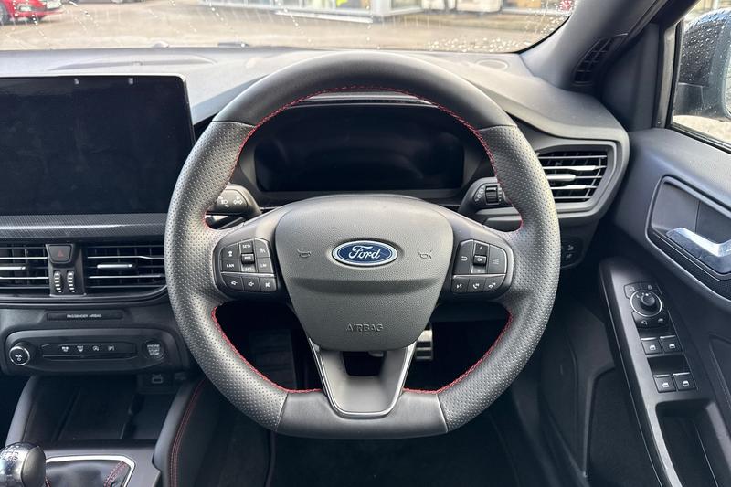 Used Ford Focus 2024 for sale - 76631289: Photo 12