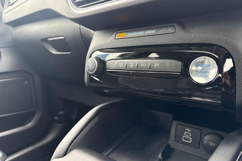 Used Ford Kuga 2025 for sale - 78095152: Photo 28