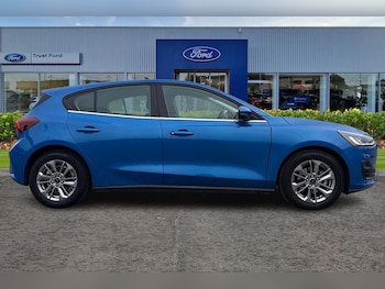 Used Ford Focus 2024 for sale - 76255472: Photo 3