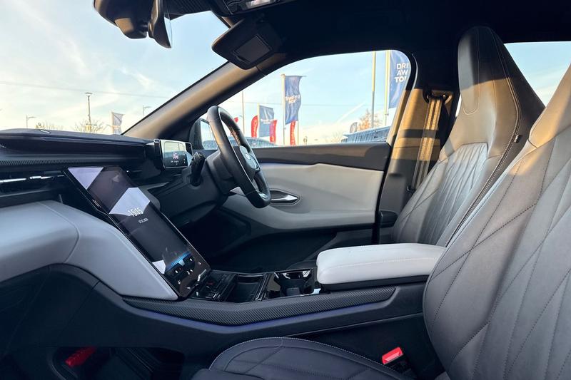 Used Ford Explorer 2024 for sale - 77951250: Photo 19