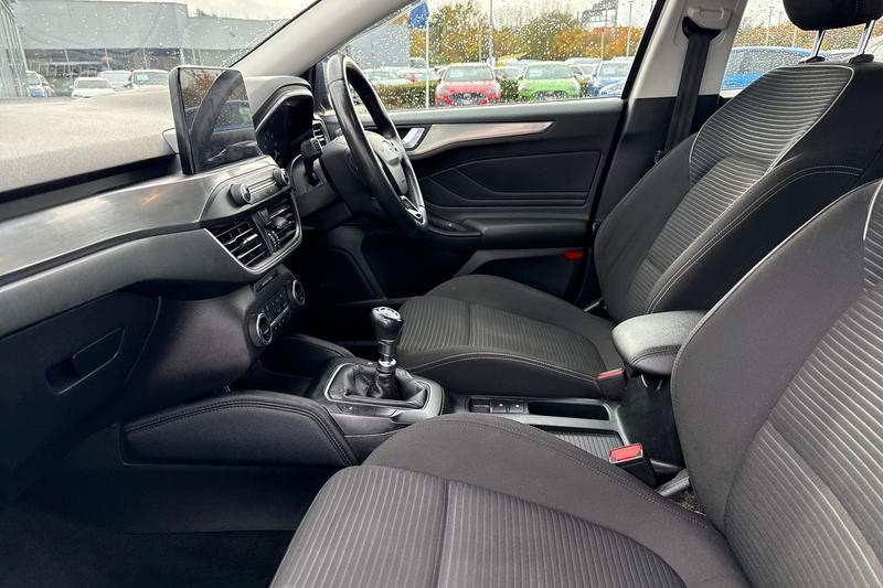 Used Ford Focus 2019 for sale - 76844910: Photo 19