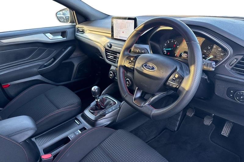 Used Ford Focus 2022 for sale - 76631287: Photo 9