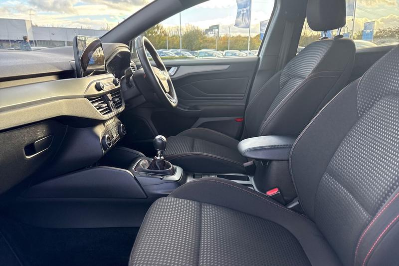 Used Ford Focus 2022 for sale - 76384998: Photo 19