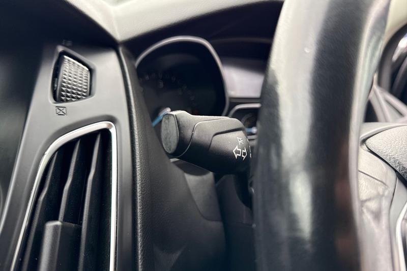 Used Ford Focus 2017 for sale - 76449318: Photo 14