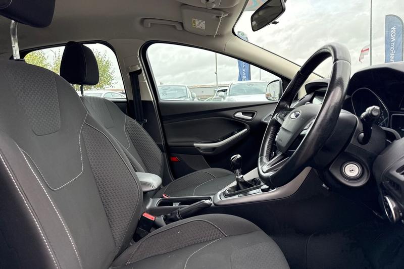 Used Ford Focus 2017 for sale - 76449318: Photo 17