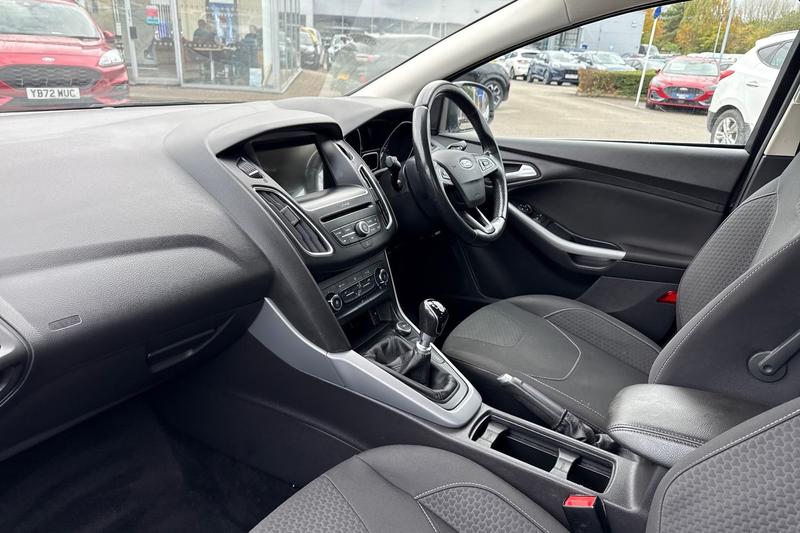 Used Ford Focus 2017 for sale - 76449318: Photo 18