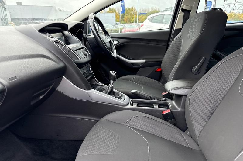 Used Ford Focus 2017 for sale - 76449318: Photo 19