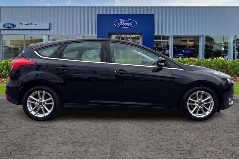 Used Ford Focus 2017 for sale - 76449318: Photo 3