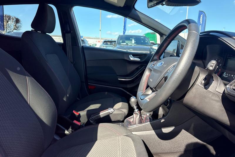 Used Ford Fiesta 2019 for sale - 78153168: Photo 17