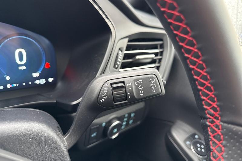 Used Ford Kuga 2025 for sale - 76949033: Photo 15